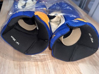 Custom NCAA Bauer Vapor Hyperlite Hockey Glove Sr Royall Blue/Gold Lake Superior State Lakers - PRO STOCK