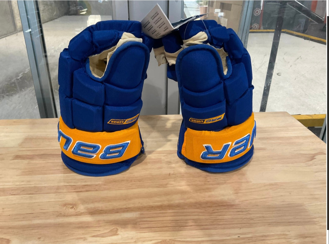 Custom NCAA Bauer Pro Series Pro Sr Hockey Glove Royal Blue/Gold Lake Superior State Lakers - PRO STOCK