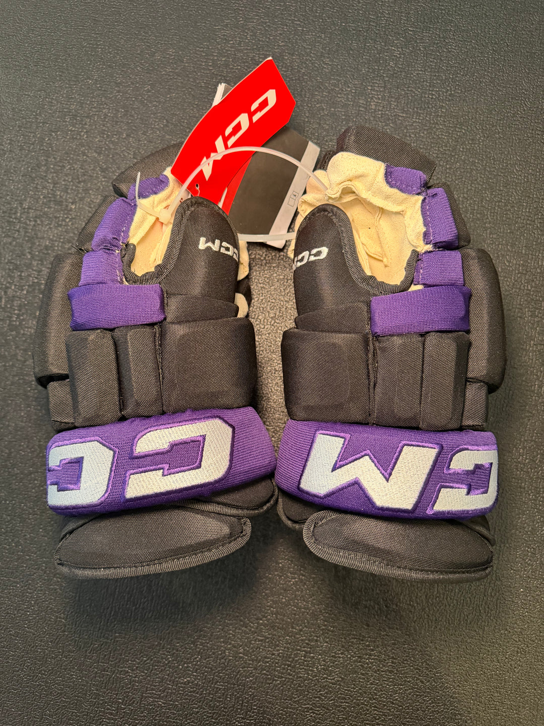 CCM PRO Senior 14” Pro Stock Gloves