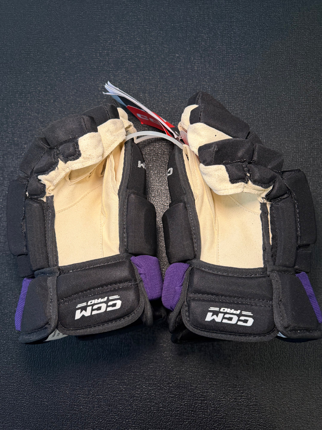 CCM PRO Senior 14” Pro Stock Gloves