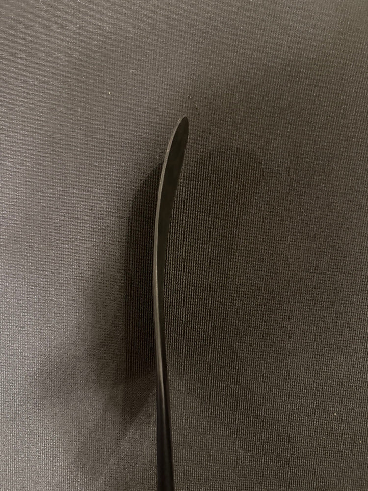 Pro Reserve left P92 blade curve close-up