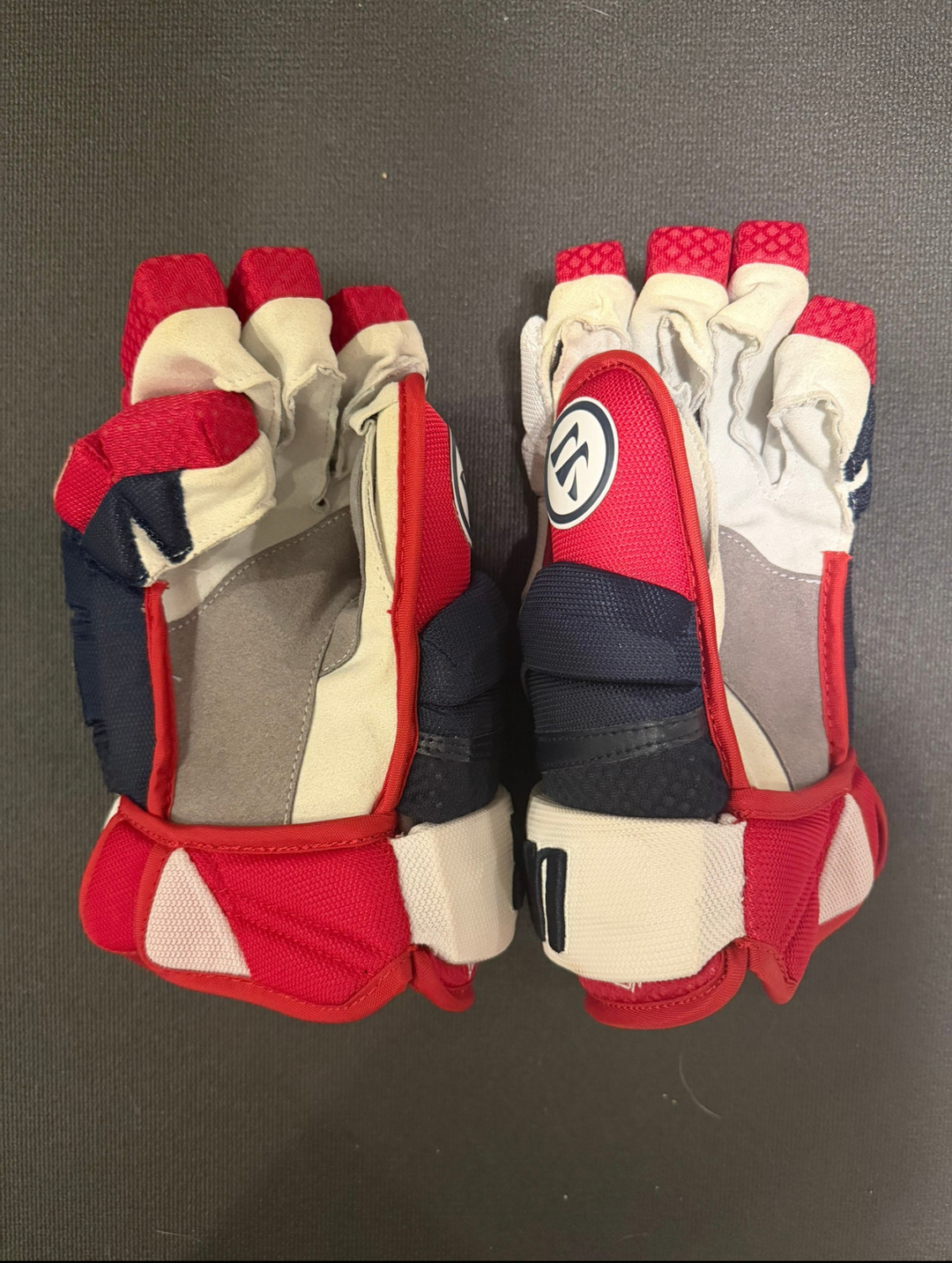 Warrior QR1 Pro Stock Gloves 13” – Winnipeg Jets Heritage Team Issued – NHL Pro – Rare Pro Stock New