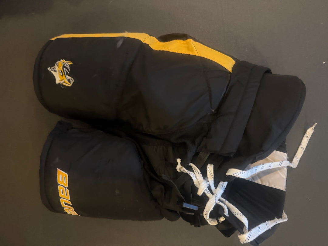 Green Bay Gamblers USHL Bauer Custom Pro Stock Hockey Pants/Breezers – Used – Senior Small
